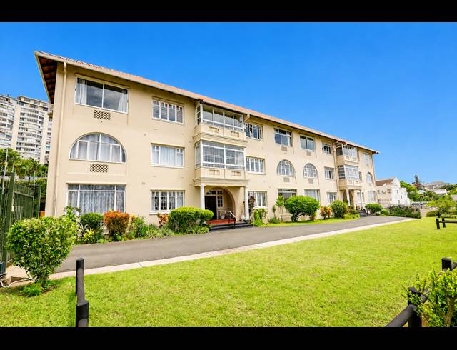 2.5 BEDROOM APARTMENT FOR SALE IN ESSENWOOD